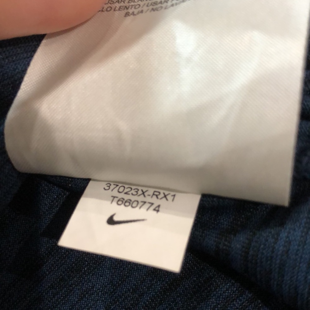 Like new! - NIKE Dri-Fit MLB Red Sox Tee - Picture 6 of 10